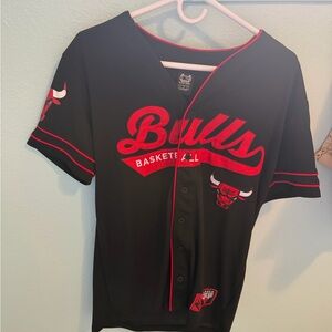 Mens Black and Red Bulls Basketball Shirt